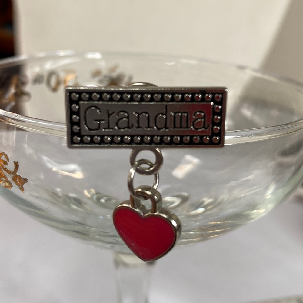 Small grandma lapel pin brooch